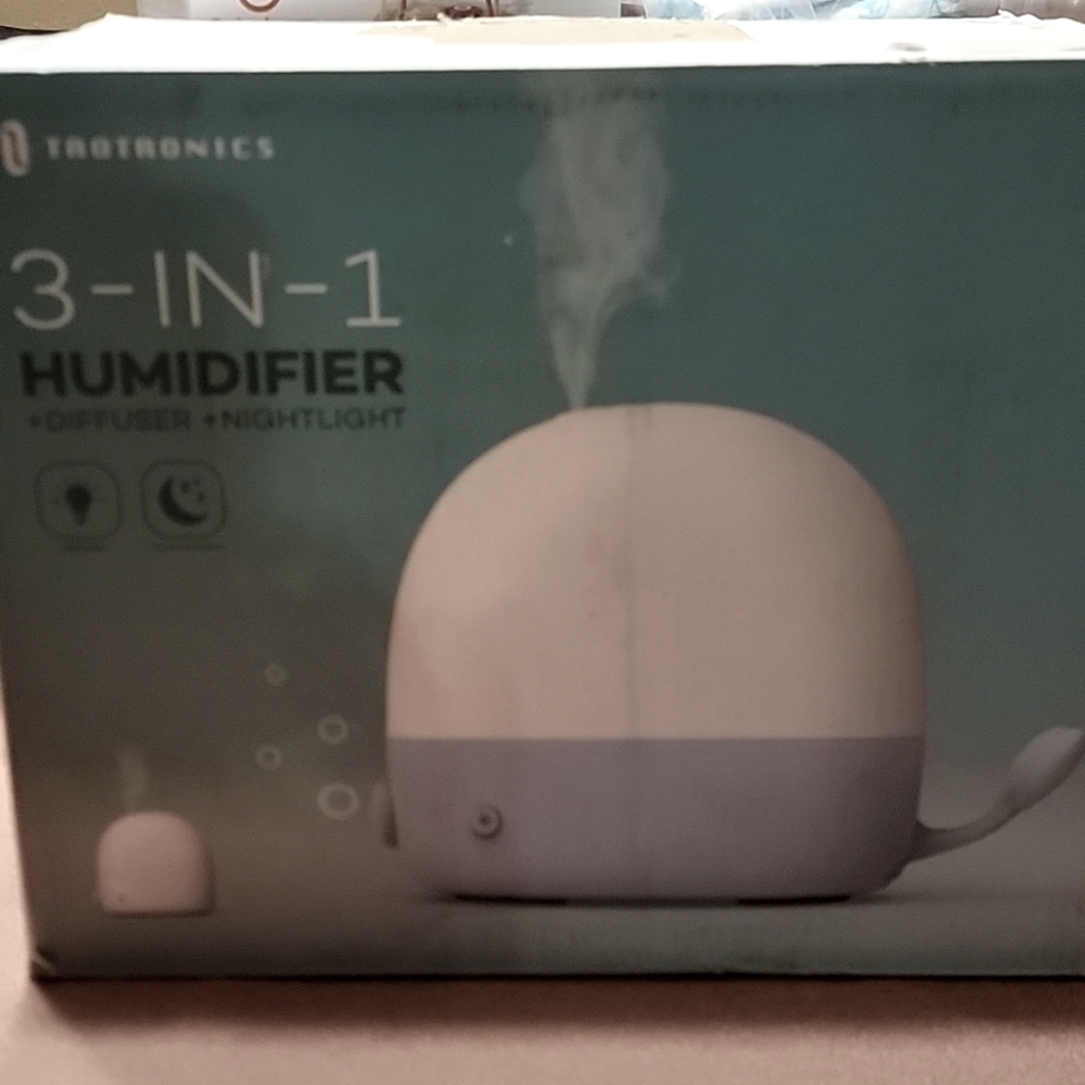 3 in 1 humidifier + diffuser + night light